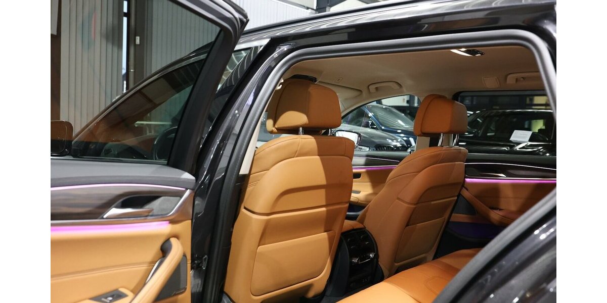 BMW 530i Touring INNOVATION LUXURY-LINE BUSINESS 45.000 km 38.995 &euro; Hamm 59077