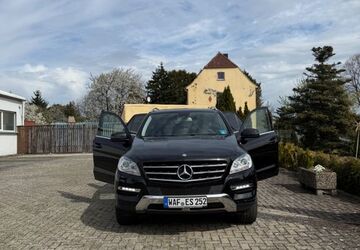 Mercedes-Benz ML 350 140.000 km 25.555 &euro; Ahlen 59227