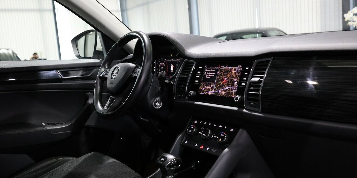 Skoda Kodiaq 2.0 TDI DSG STYLE / VIRTUAL-COCKPIT, LED 190.000 km 18.991 &euro; Hamm 59077