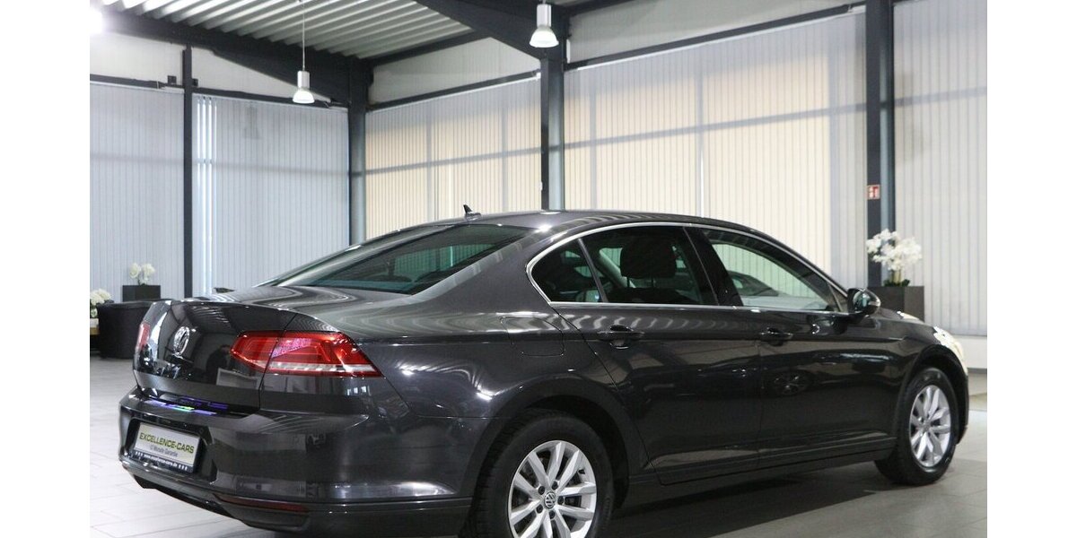 VW Passat 1.4 TSI Comfortline NAVI-DM+APPLE+ANDROID 159.000 km 12.111 &euro; Hamm 59077