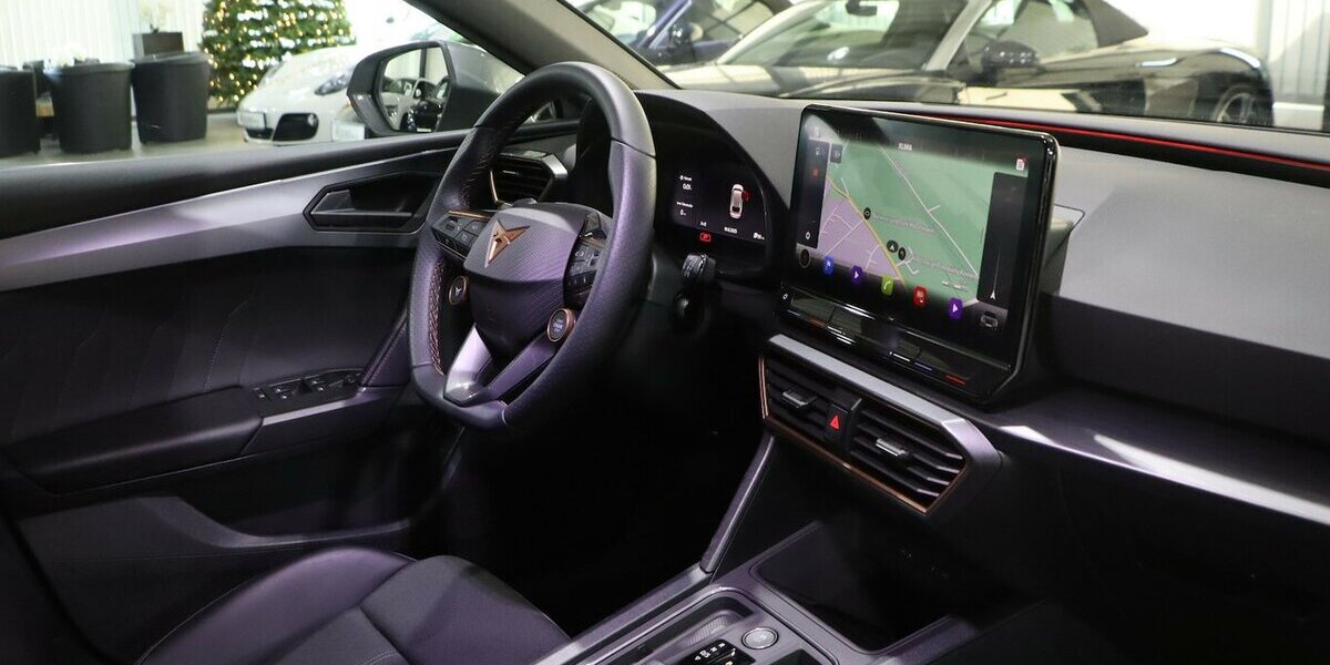 Cupra Leon ST 1.4 TSI DSG VZ e-Hybrid / MATRIX-LED / 6.000 km 31.991 &euro; Hamm 59077