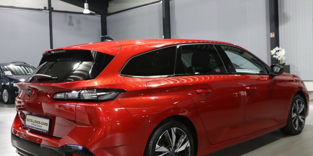 Peugeot 308 SW 1.5 BLUEHDI ALLURE SPORT BLACK / LED 125.000 km 15.308 &euro; Hamm 59077