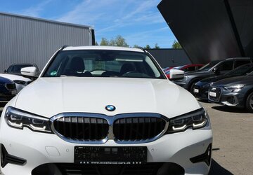 BMW 320d Touring Advantage PANORAMA, LED, LEDER 215.000 km 15.502 &euro; Hamm 59077