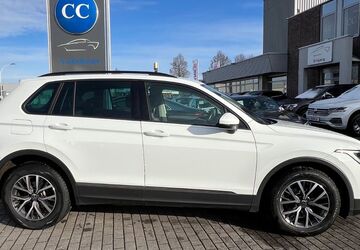 VW Tiguan 105.280 km 24.700 &euro; Werl 59457