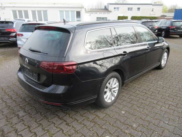 VW Passat Variant Business 2.0 TDI DSG NAVI IQ LIGHT 75.350 km 24.988 &euro; Bergkamen 59192