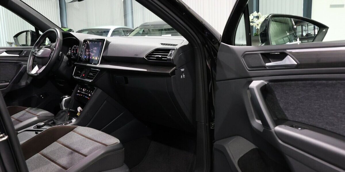 Seat Tarraco 1.4 TSI e-Hybrid DSG XCELLENCE PANORAMA 89.000 km 27.777 &euro; Hamm 59077