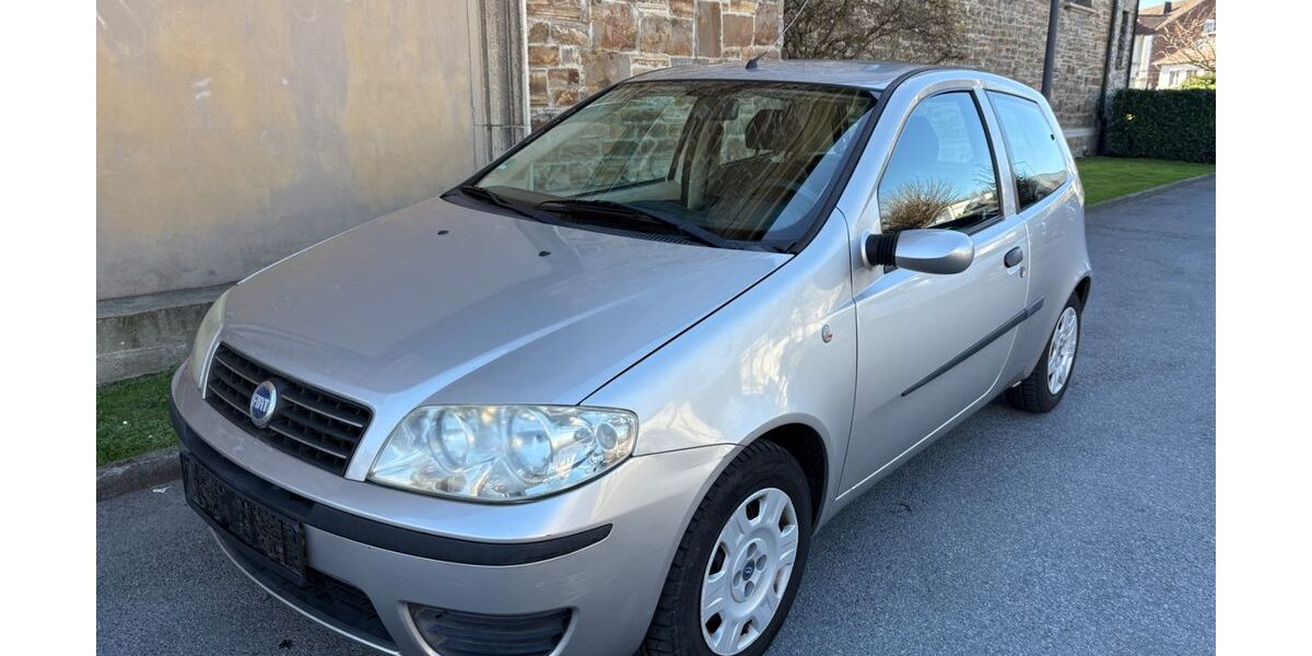 Fiat Punto 88.000 km 2.390 &euro; Menden 58708