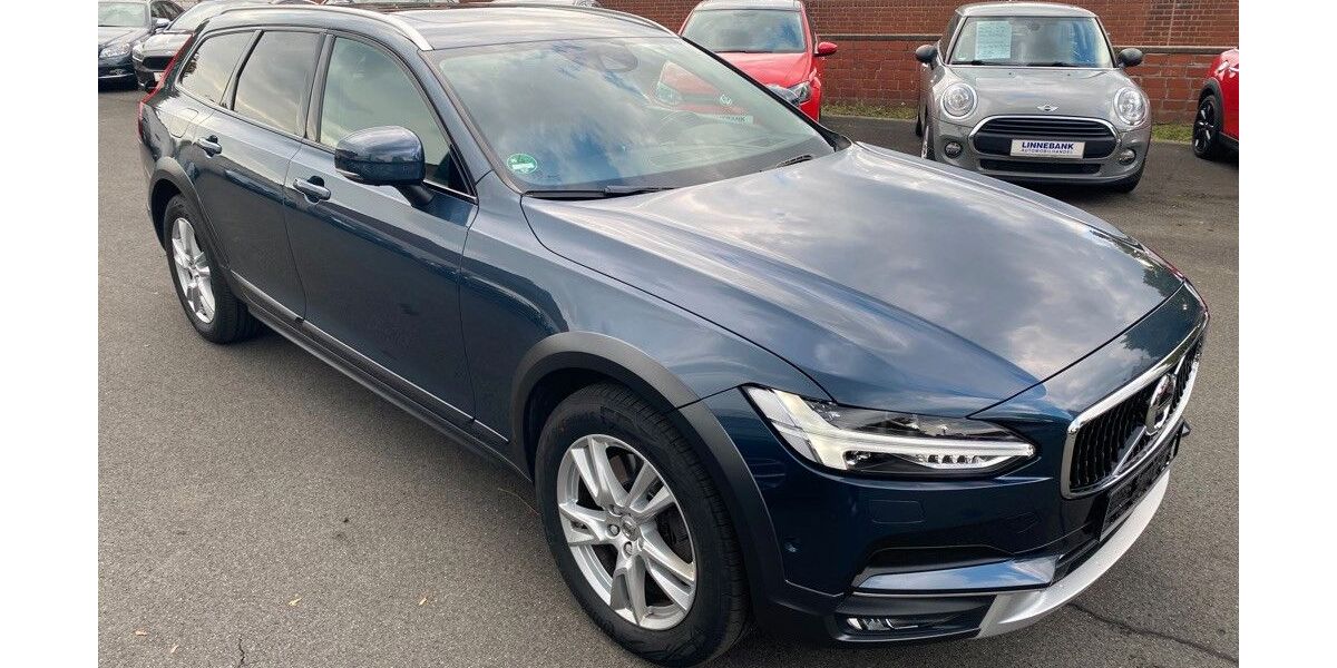 Volvo V90 Cross Country 150.000 km 23.900 &euro; Hamm 59065