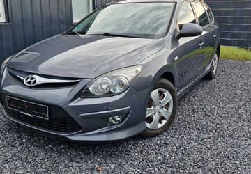 Hyundai i30 157.000 km 3.690 &euro; Hamm 59067