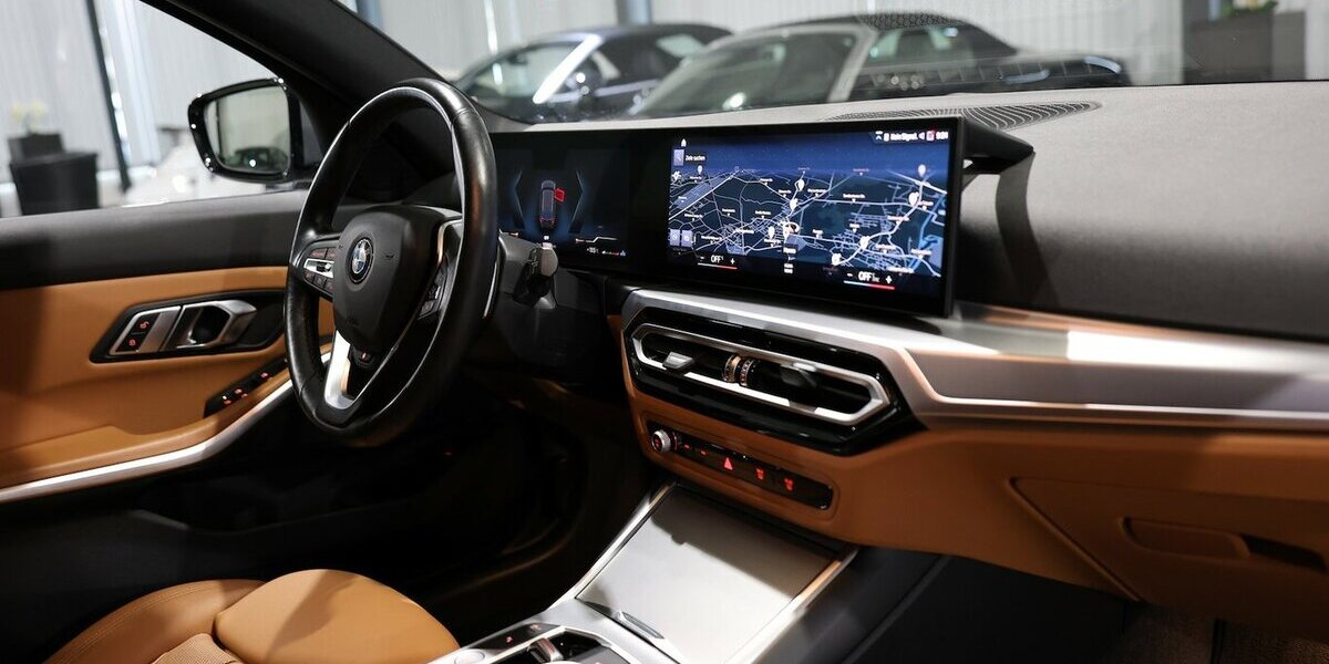 BMW 318d A Touring BUSINESS FACE-LIFT GREY & BROWN 109.000 km 25.993 &euro; Hamm 59077