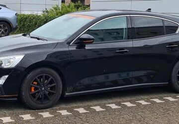Ford Focus 118.000 km 13.500 &euro; Hamm 59077